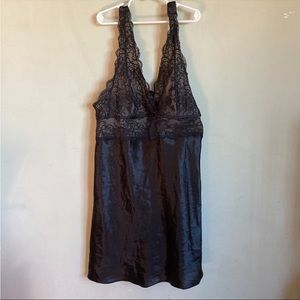 Jones New York black nightgown